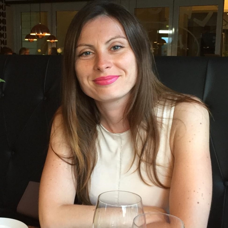 Empatisk, livsglad og følsom Kvinde