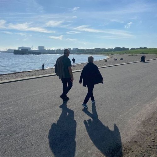 🖐😊☺️🤚Vi søger venner ...