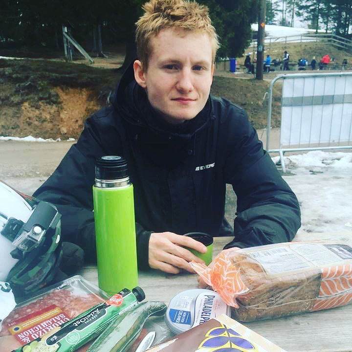 Søger en fast rejse- og oplevelsesm