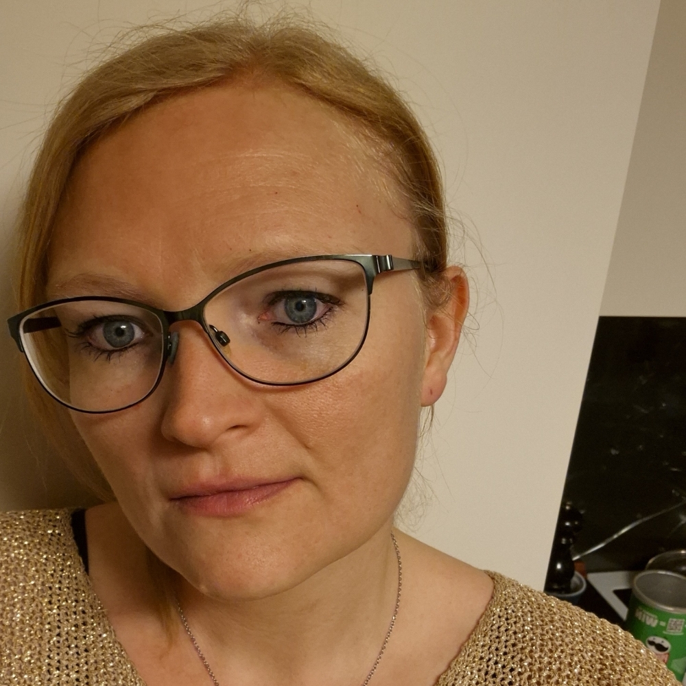 Søger samtaler, fælleskab, venskab