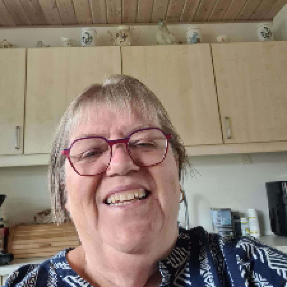 Dame 69 år Svebølle.