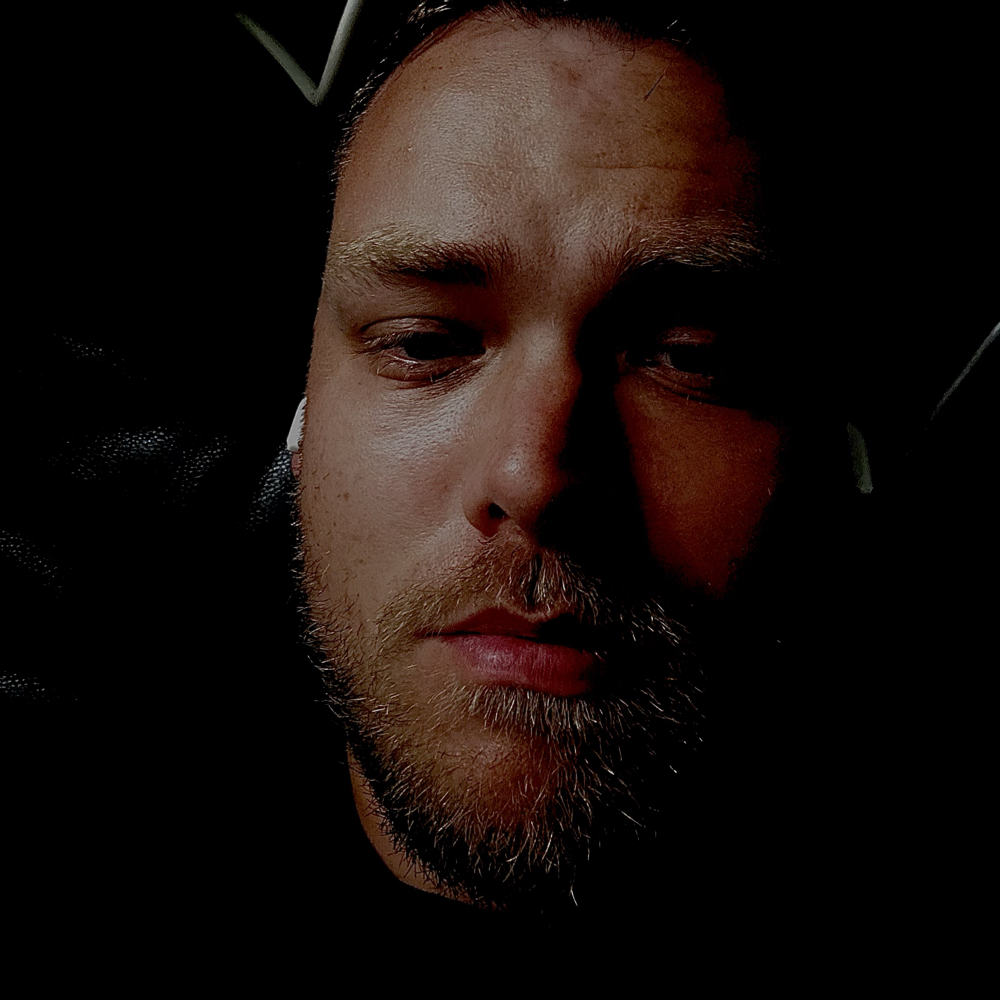 Søger nye bekendtskaber og venner 