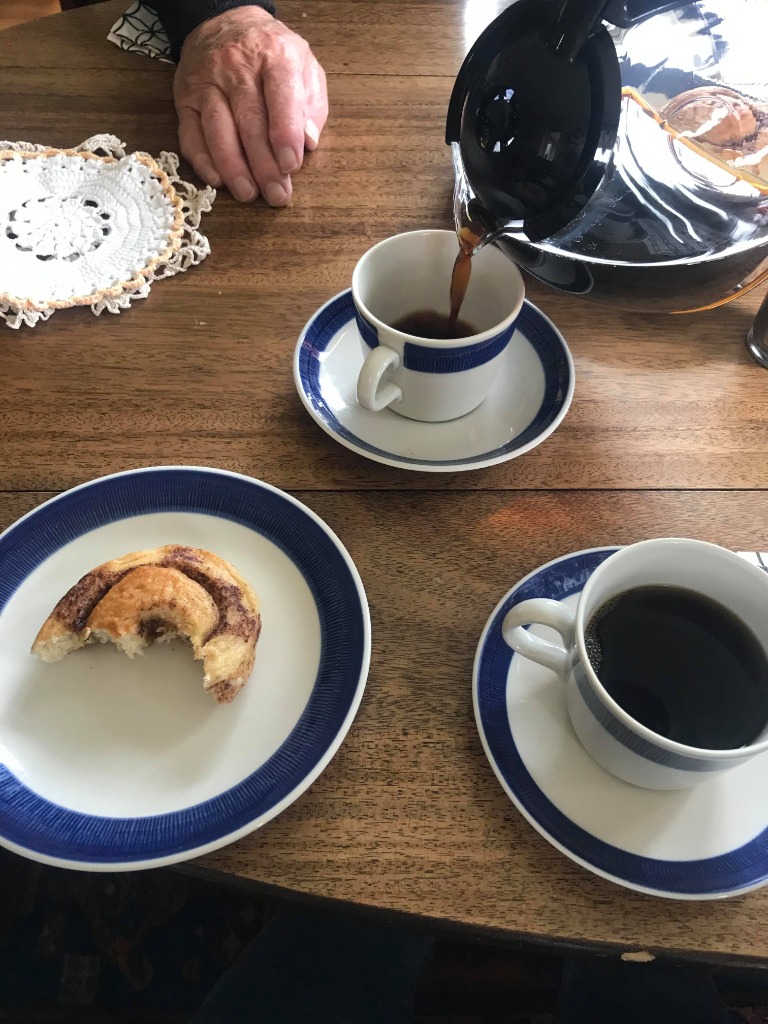 Formiddagskaffe klokken 9.00