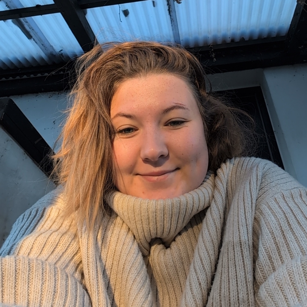 Halløj derude veninder/kammerater ✨