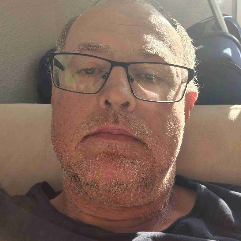 Academic wants debate & cozy time