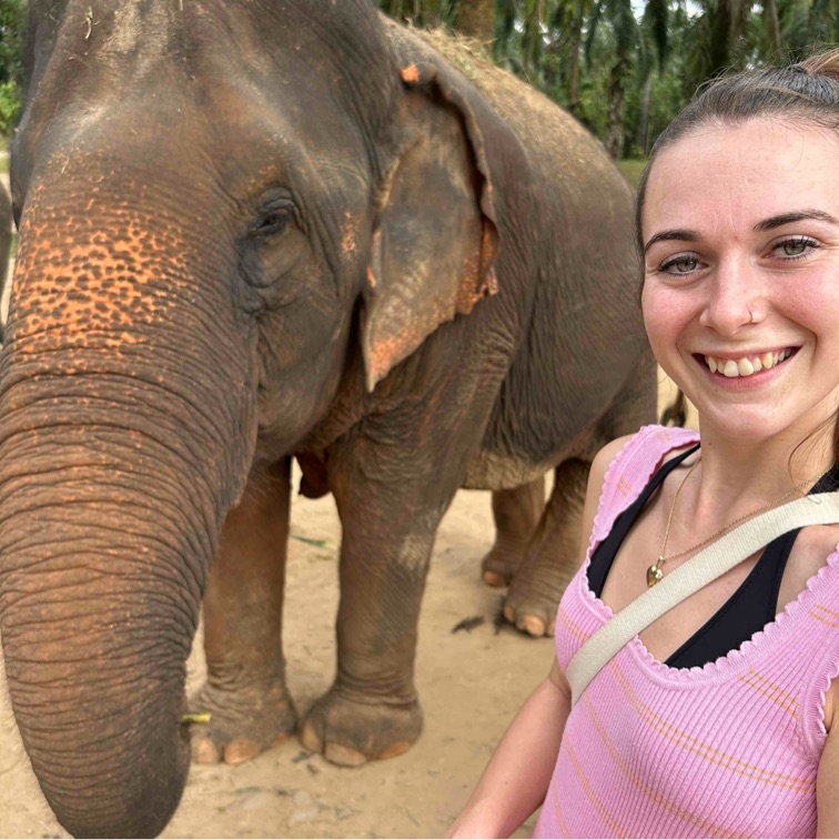 Søger nye veninder omkring Hjørring