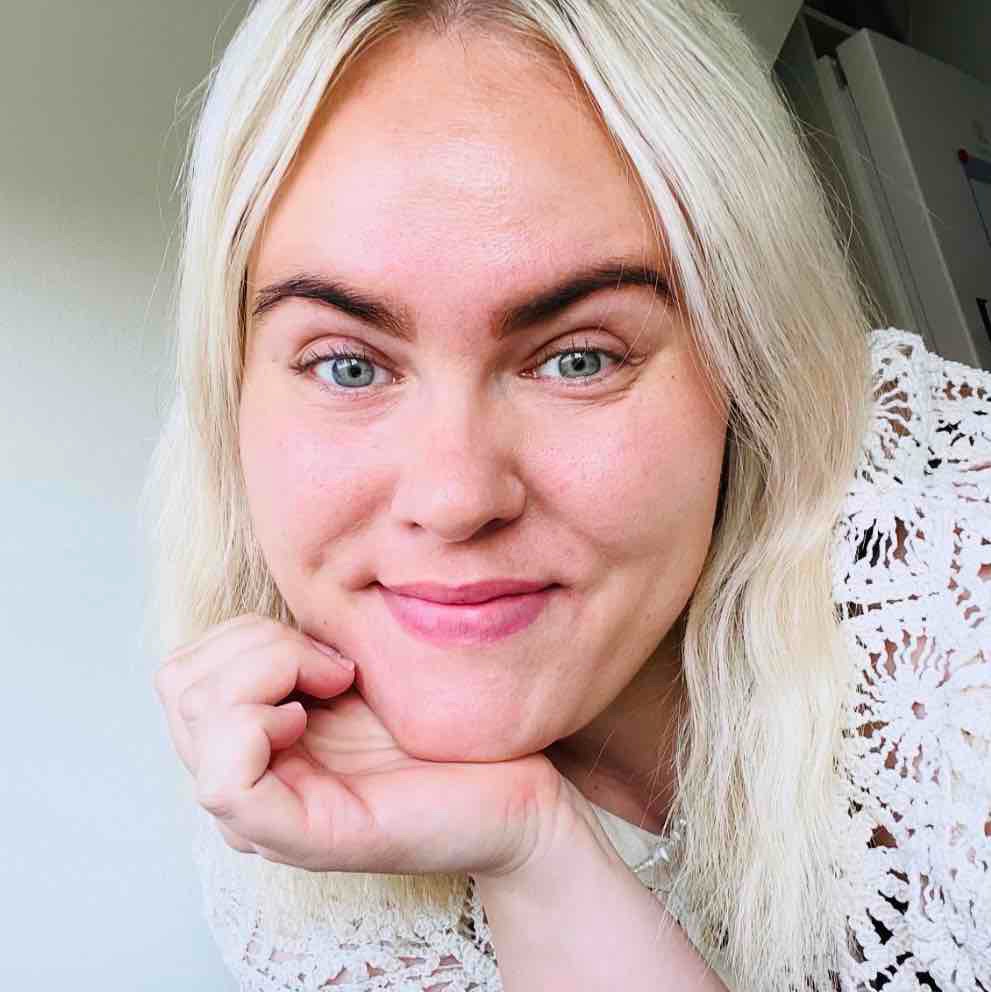 SKAL VI VÆRE VENINDER? 