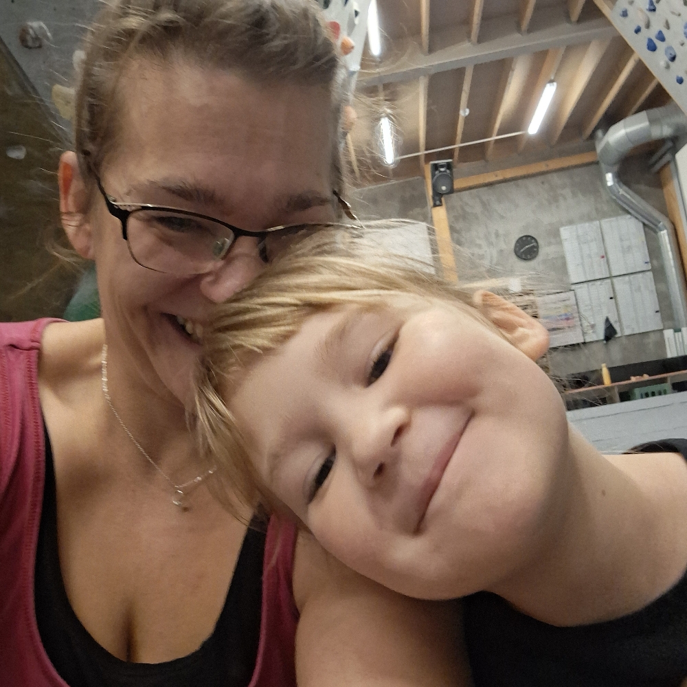 Søger veninde med umpf! 🥳