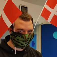 Hey jeg søger nogle og snakke med