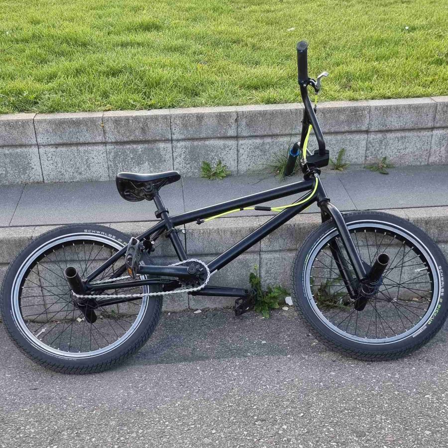 Køre BMX