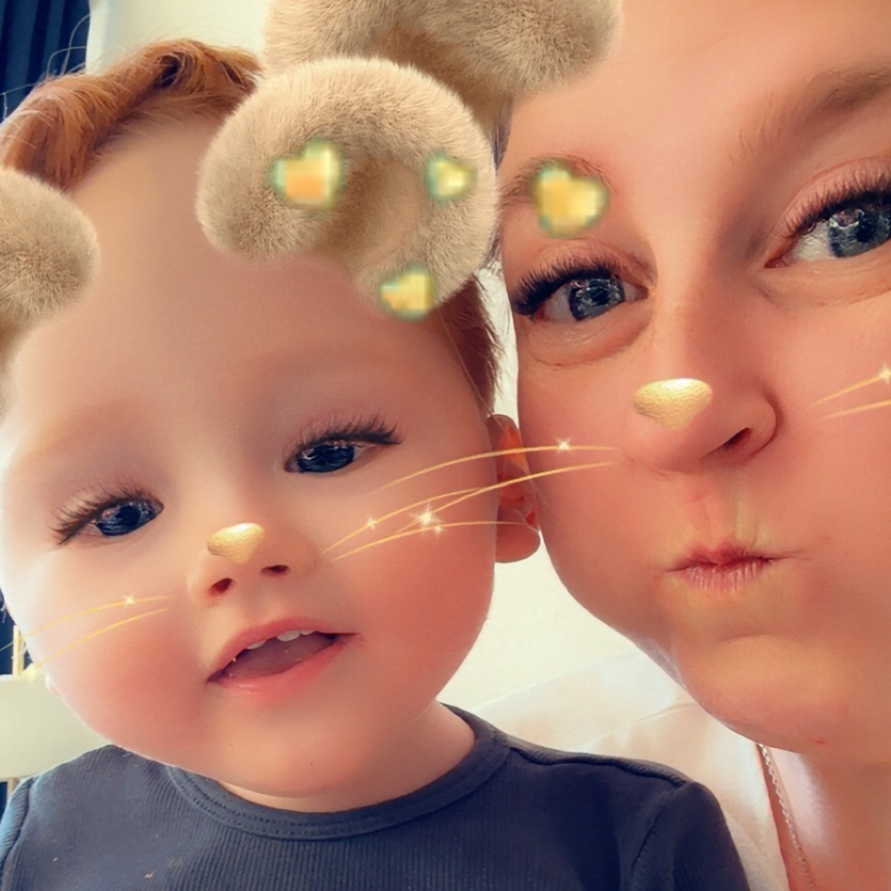 Mor med tumling søger veninde