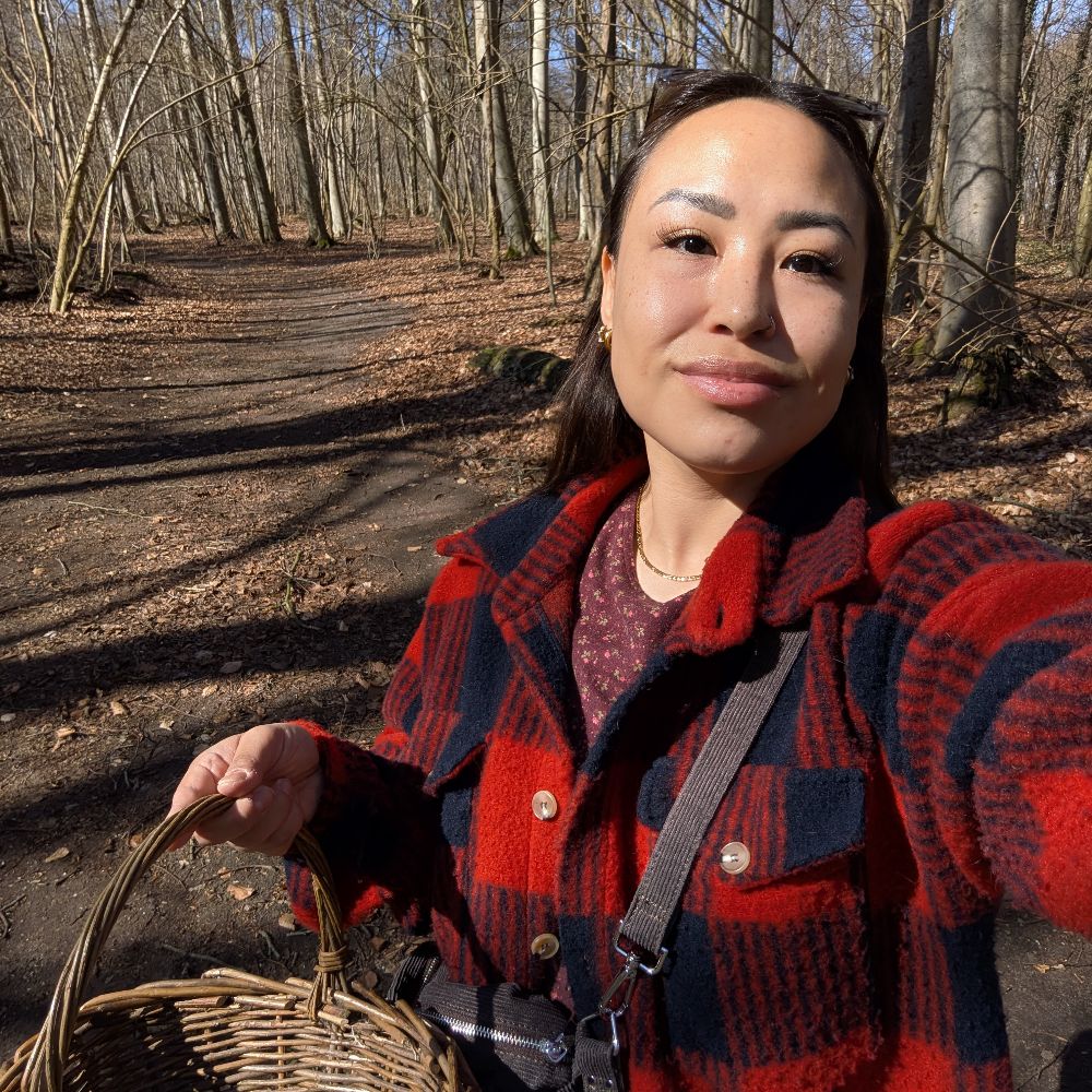 Søger venner og veninder.