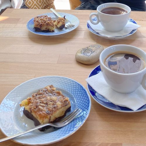 På vegne af borger søges besøgsven