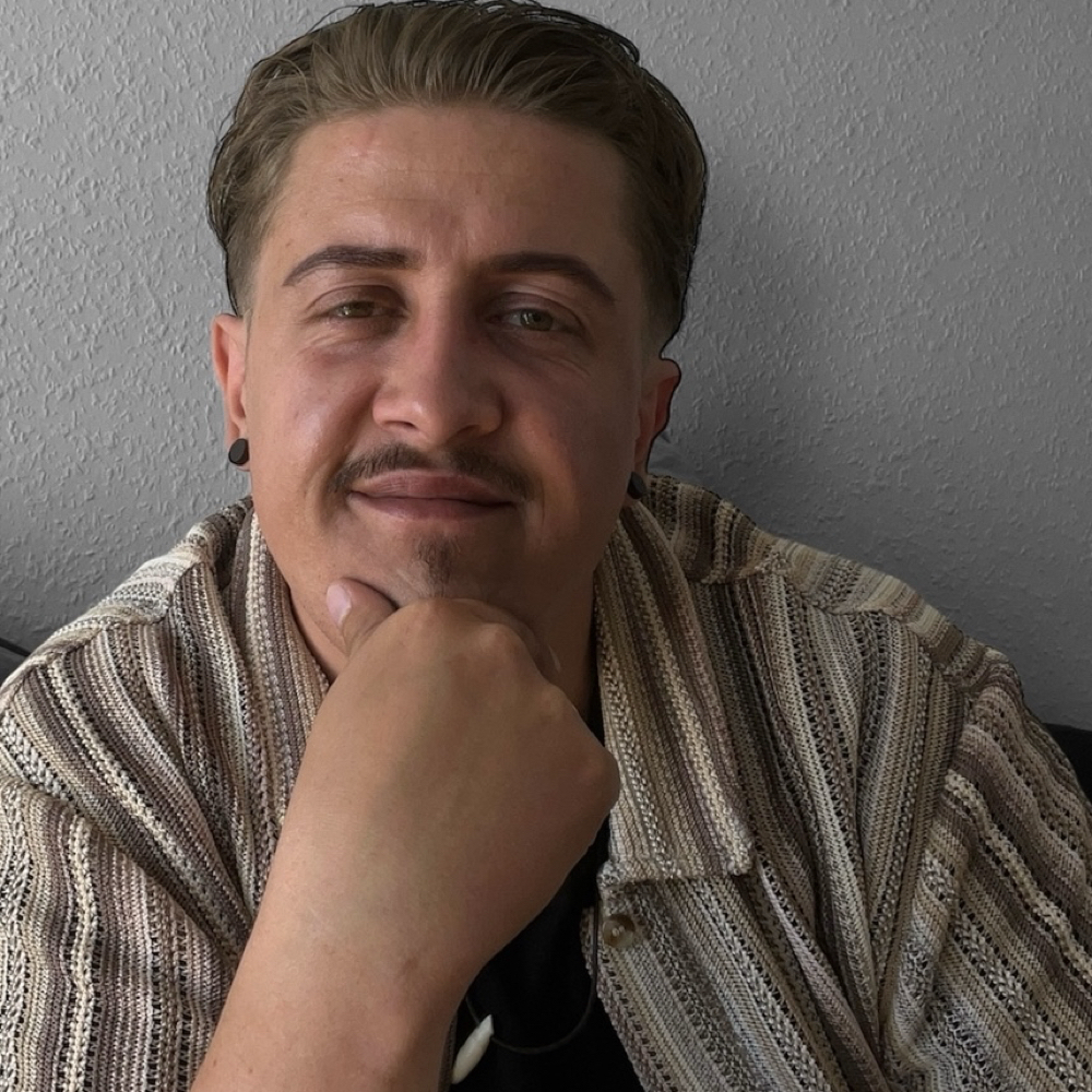 Venner og veninder søges