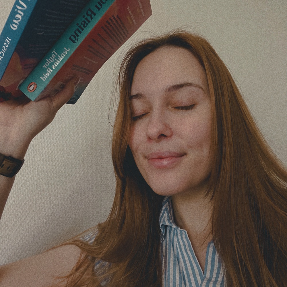 Anyone Interested in a Book club?📚