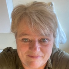 55 år , bor i Aalborg med min hund