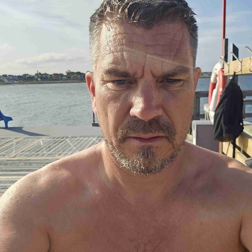 Vännor eller mera sökes 