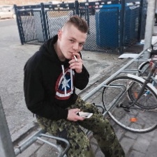 Leder efter nye venner 