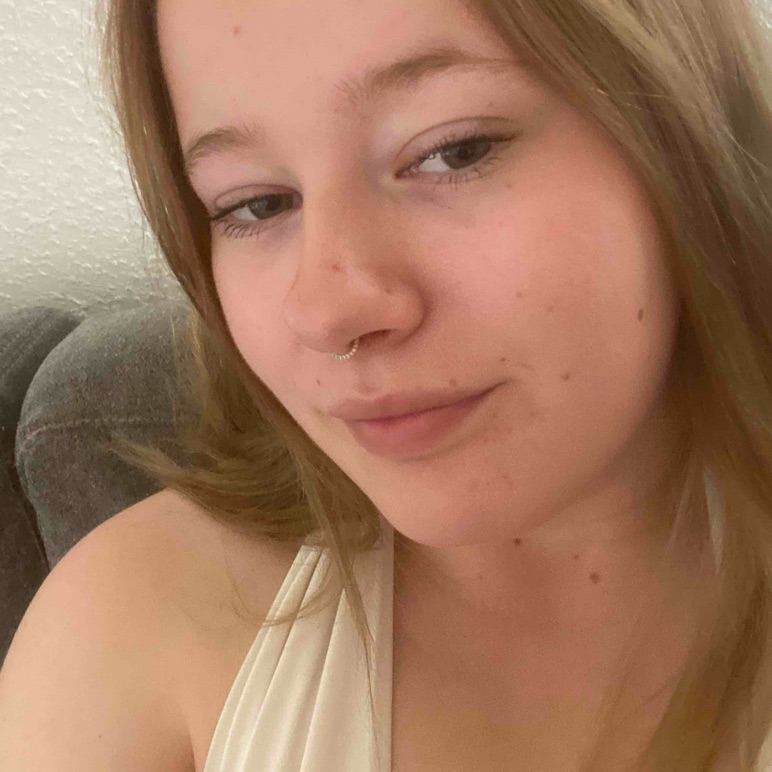 Søger venner/veninder (18+)
