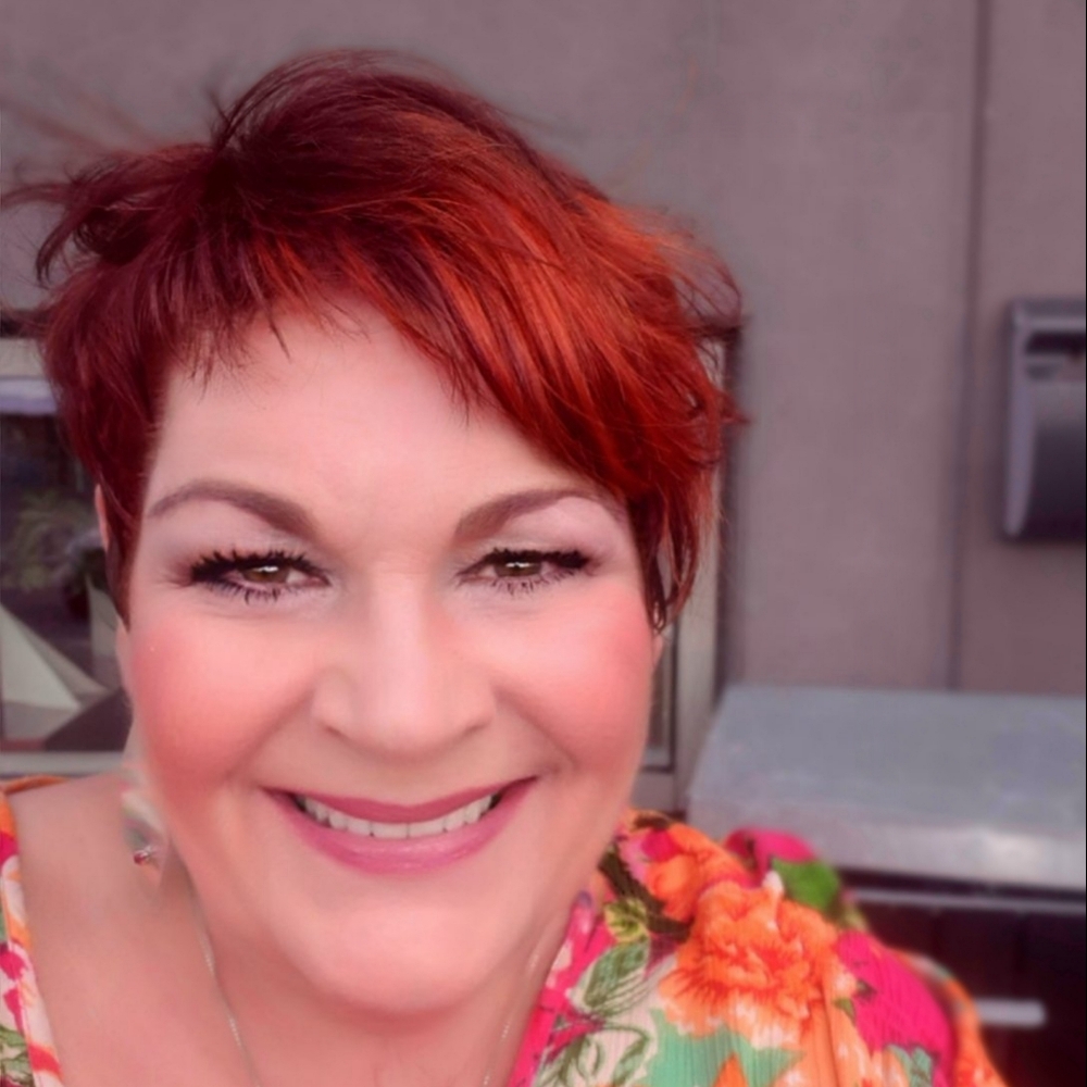 Der bor en ung pige i mig, der ikke