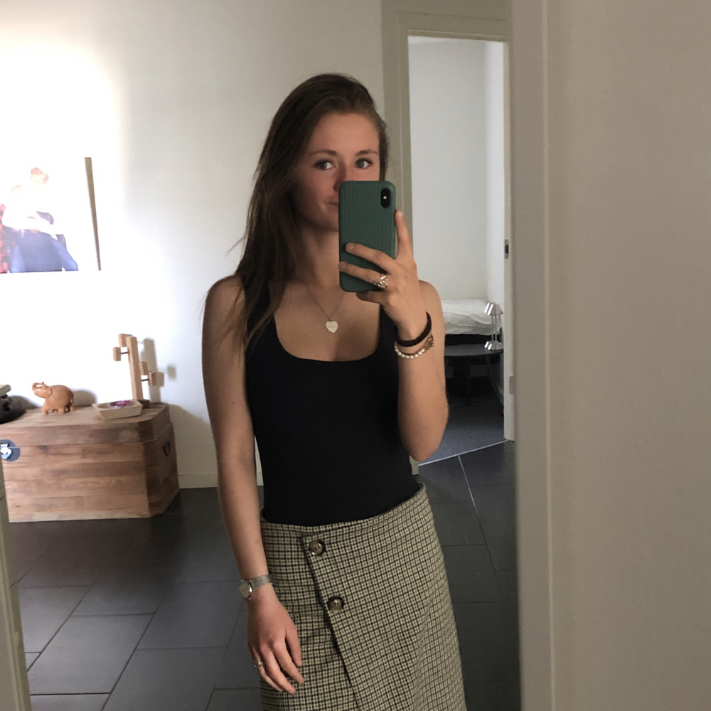 Søger modne veninder 