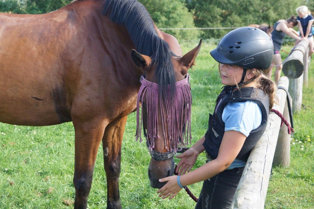 Skæve Rideklub