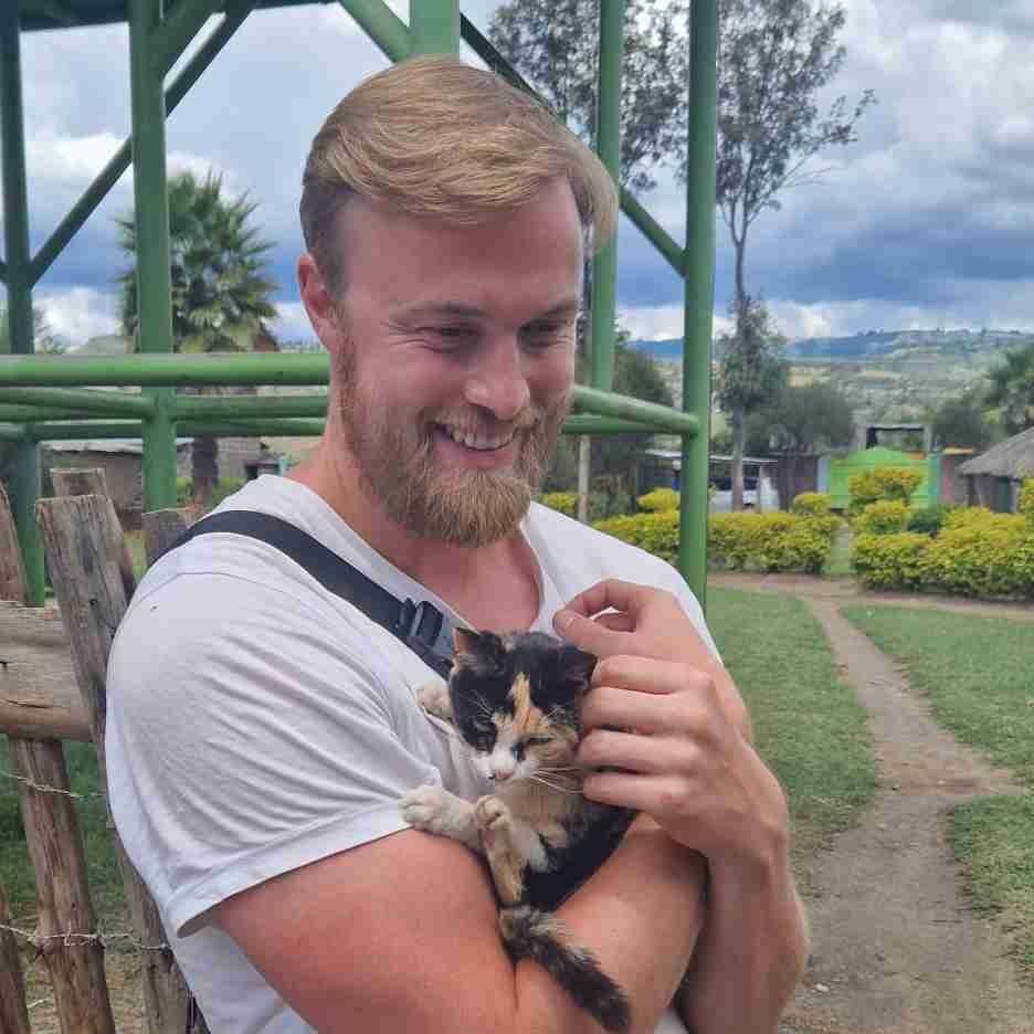 Hjemvendt og søger nye fællesskaber