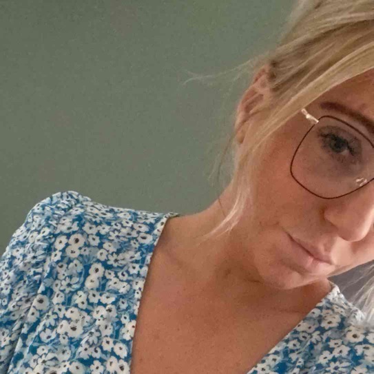 Søger veninder til gode stunder