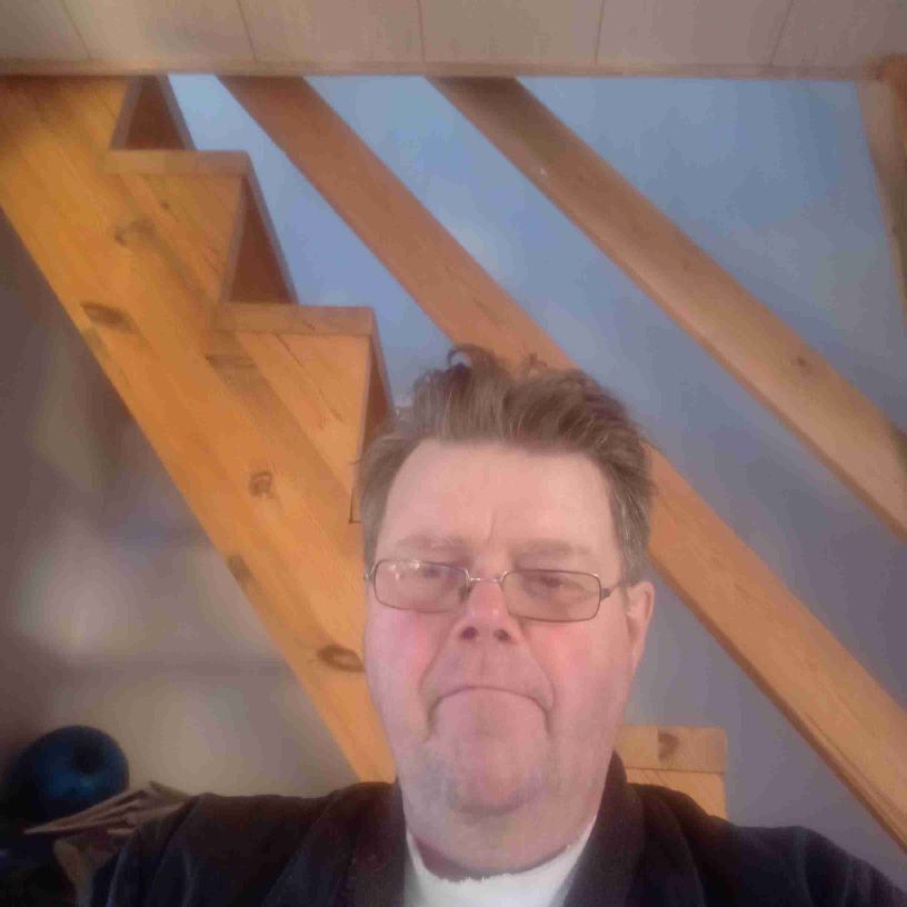 Er fra Brønderslev og heder kaj