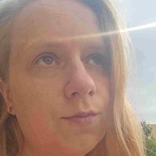 Søger veninde / spilaften /fodbold 