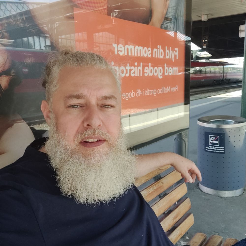 Søger en god snak og sammenvær 