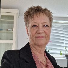 Søger nye bekenskaber 