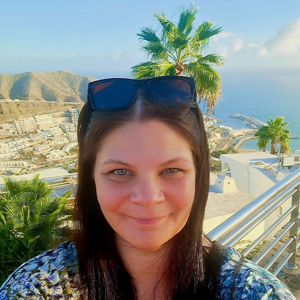 Søger nye veninder/venner.