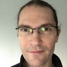 Nærværende relationer (m/k)