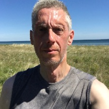 Rar, empatisk mand søger venner M/K