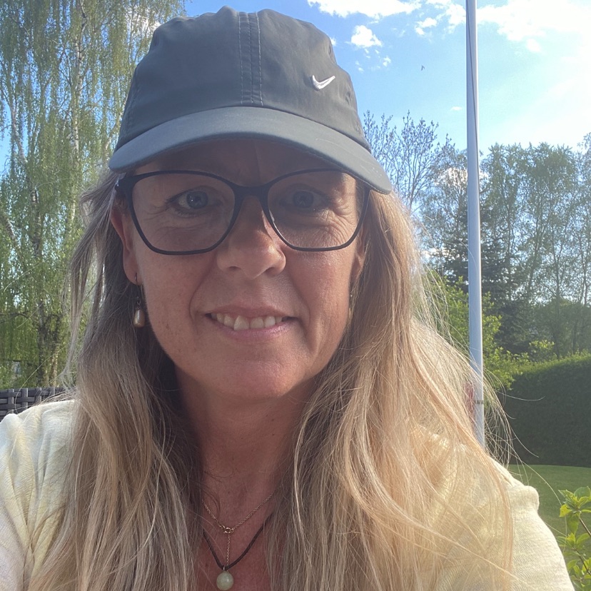SØGER “FORMIDDAGS”-VENSKABER …