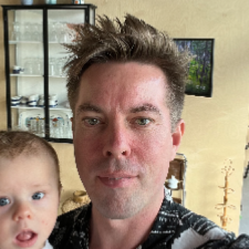 Solo mor med kreativ energi søges