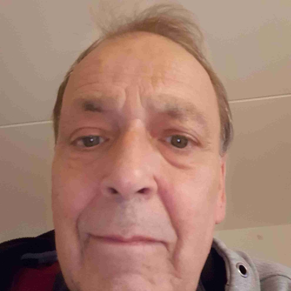 71 år gammel ung mand