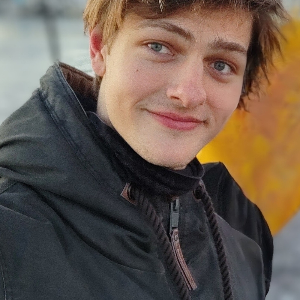 Søger festlige/friske folk! 