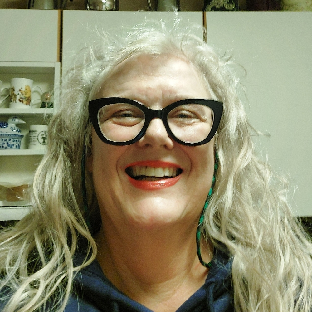 Festlig og livsglad tøs