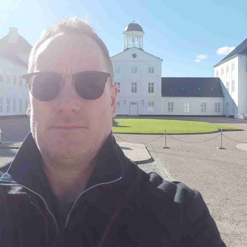 Jeg søger lidt større vennekreds 