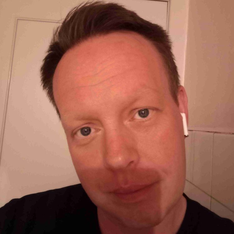 Søger nye bekendtskaber 