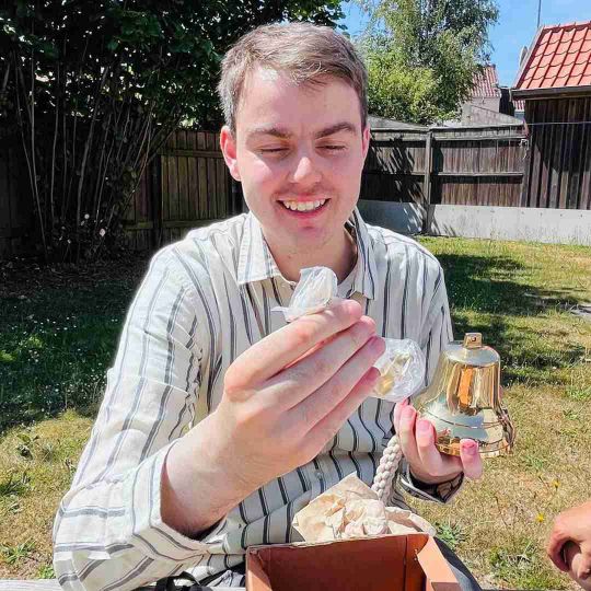 Søger bekendtskaber 