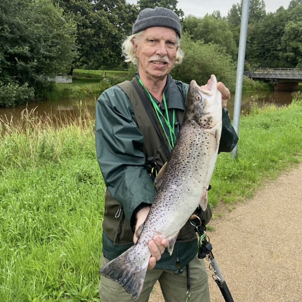 Rar mand søger venner og veninder.