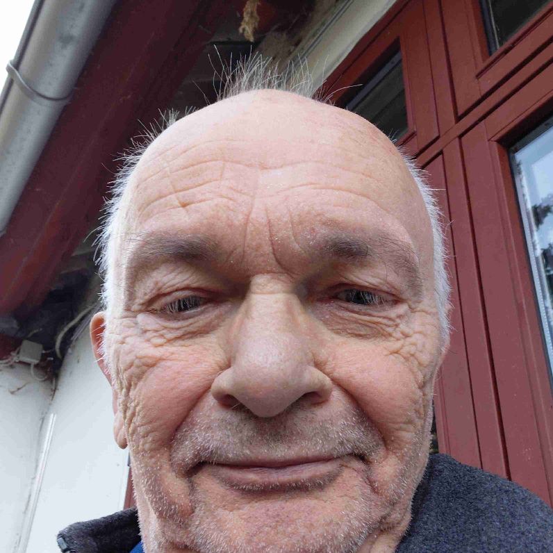 Venner og veninder søges 