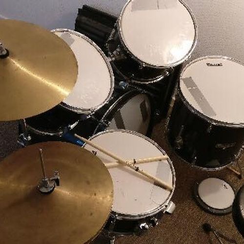 Søger en seriøs trommeslager til mi