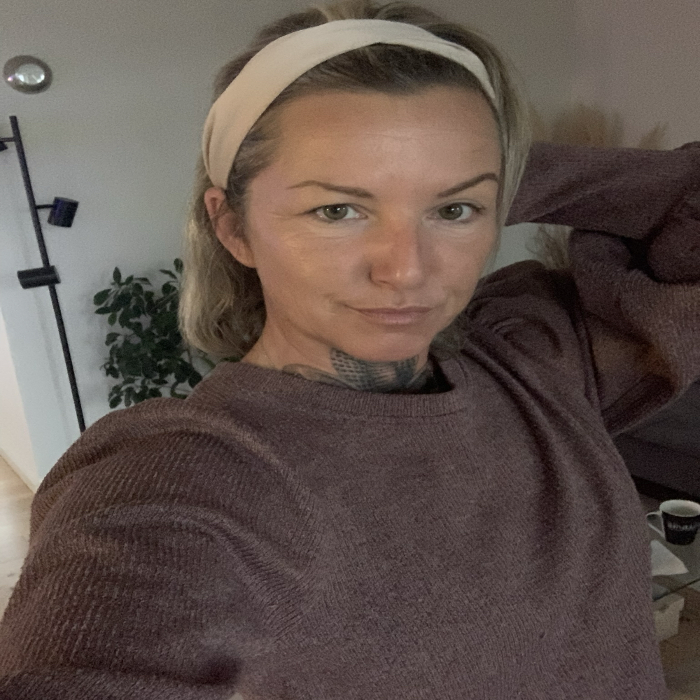 Kvinde på 47 søger buddies 