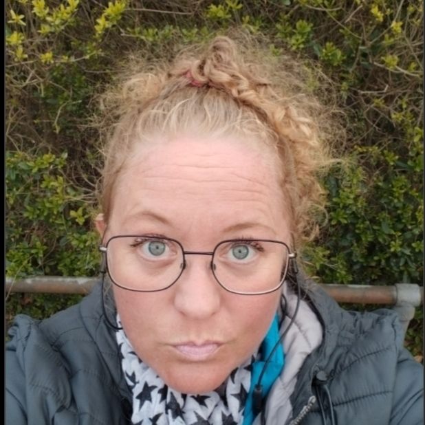  veninder omkring Amar eller Kbh