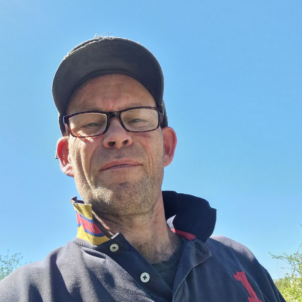 Veninde & venner  Søges