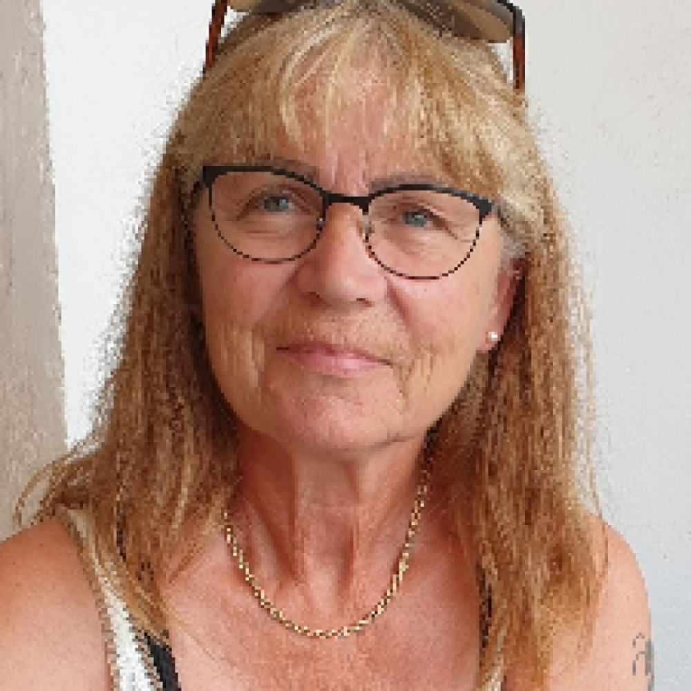 69 år, søger kreativt fællesskab